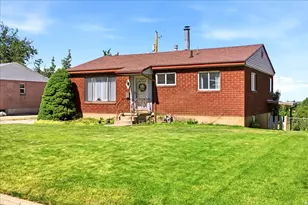 251 Jackson Ave, Ogden, UT 84404 - Photo 2