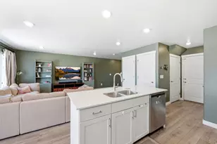 1084 E Pilot St, Saratoga Springs, UT 84045 - Photo 8