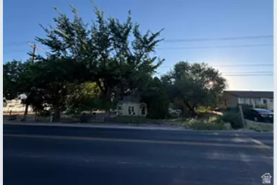 915 N 500 W, Lehi, UT 84043 - Photo 2