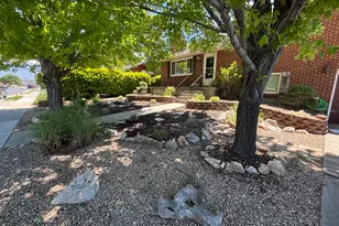 601 W La Salle Dr S, Murray, UT 84123 - Photo 2