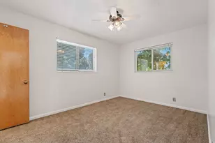 601 W La Salle Dr S, Murray, UT 84123 - Photo 52