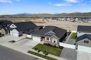 5420 N Cliffrose Dr, Eagle Mountain, UT 84005 - Photo 8