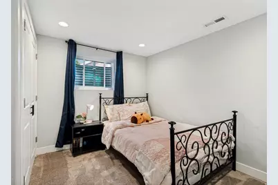 7222 S Robin Way W, West Jordan, UT 84084 - Photo 22