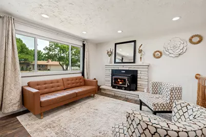 7222 S Robin Way W, West Jordan, UT 84084 - Photo 6