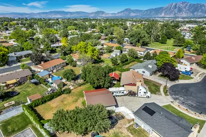 2120 W Robin Way S, West Jordan, UT 84084 - Photo 32