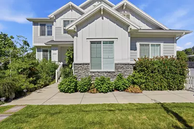 362 S 400 E, Centerville, UT 84014 - Photo 2