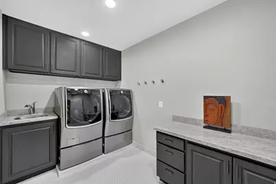 2320 E Caprice Ct S, Holladay, UT 84124 - Photo 42