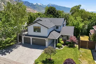 2320 E Caprice Ct S, Holladay, UT 84124 - Photo 2