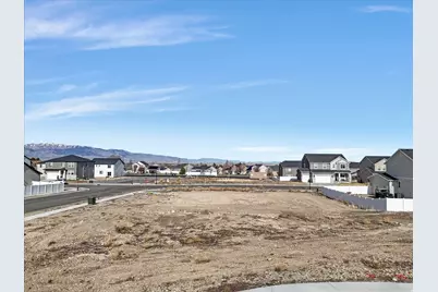 1423 N Harper Way #220, Tooele, UT 84074 - Photo 4