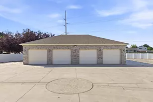 1644 N 850 W, Orem, UT 84057 - Photo 40