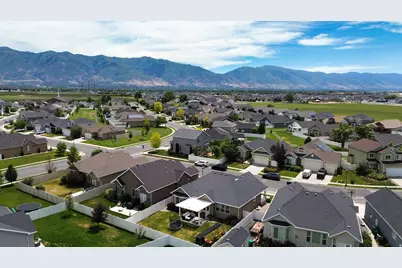 464 S Harmony Dr, Layton, UT 84041 - Photo 34