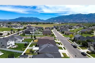 464 S Harmony Dr, Layton, UT 84041 - Photo 6