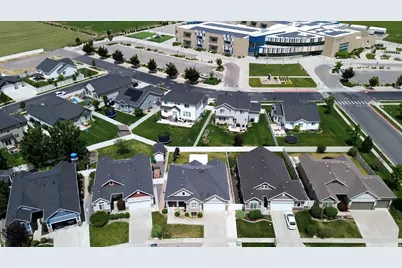 464 S Harmony Dr, Layton, UT 84041 - Photo 4
