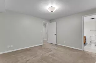 811 N Grandridge Dr, Salt Lake City, UT 84103 - Photo 32
