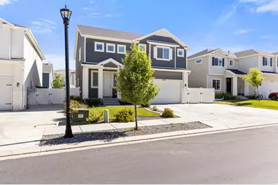 4582 E Flower Pt, Eagle Mountain, UT 84005 - Photo 2