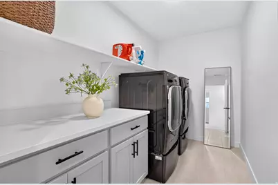 2402 N Sunmore Way, Lehi, UT 84043 - Photo 28
