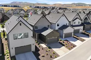 2402 N Sunmore Wy, Lehi, UT 84043 - Photo 48