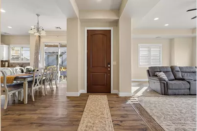 2069 N Coral Dr, Washington, UT 84780 - Photo 8