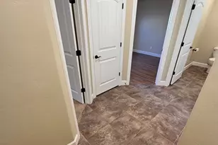 2889 E Somerset Dr, Spanish Fork, UT 84660 - Photo 16