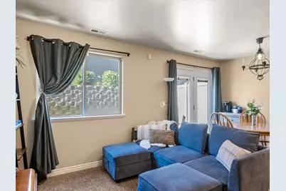 1819 E Whitetail Way #134, Layton, UT 84040 - Photo 4