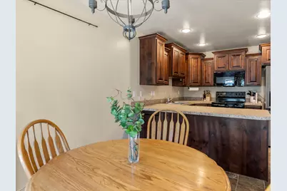 1819 E Whitetail Way #134, Layton, UT 84040 - Photo 8