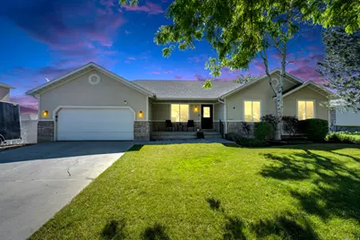 7859 S Abercrombie Ln W, West Jordan, UT 84088 - Photo 2