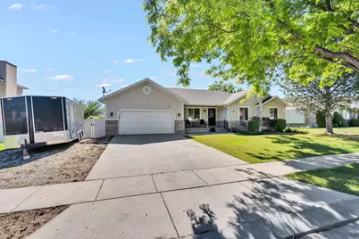 7859 S Abercrombie Ln W, West Jordan, UT 84088 - Photo 4