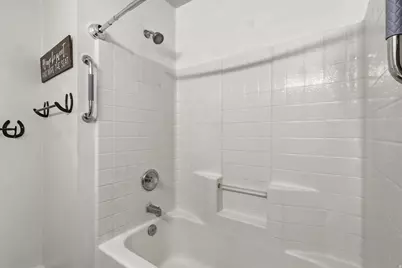 8764 S Pebblecreek Rd, West Jordan, UT 84081 - Photo 14