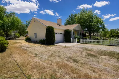 4550 Pioneeer Dr N, Enoch, UT 84721 - Photo 18