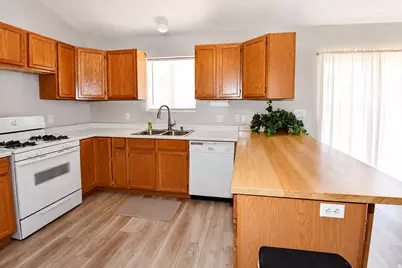 4550 Pioneeer Dr N, Enoch, UT 84721 - Photo 22