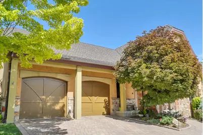8283 S Bavarian Ct E, Cottonwood Heights, UT 84093 - Photo 2