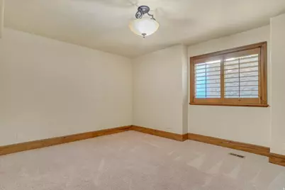 8283 S Bavarian Ct E, Cottonwood Heights, UT 84093 - Photo 50