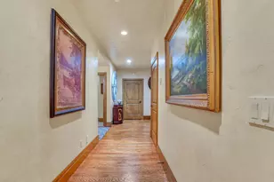 8283 S Bavarian Ct E, Cottonwood Heights, UT 84093 - Photo 6