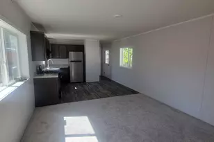 75 W 250 N, Clearfield, UT 84015 - Photo 4