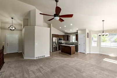 1073 S 1775 W, Syracuse, UT 84075 - Photo 14