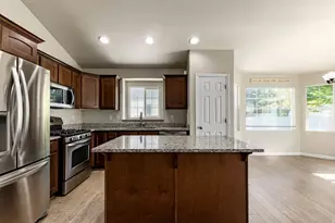 1073 S 1775 W, Syracuse, UT 84075 - Photo 10