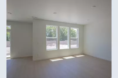 1062 W Linden Ln #37, Woods Cross, UT 84087 - Photo 4