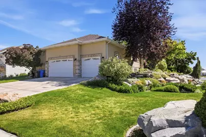 1832 N Olsen Way, West Bountiful, UT 84087 - Photo 4