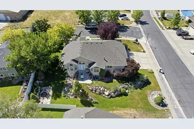 1832 N Olsen Way, West Bountiful, UT 84087 - Photo 34