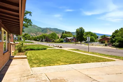 583 E 100 S, Kaysville, UT 84037 - Photo 2
