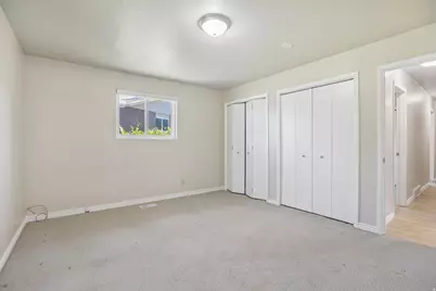 5062 S Morning Dew Dr, Murray, UT 84123 - Photo 12