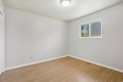 5062 S Morning Dew Dr, Murray, UT 84123 - Photo 16