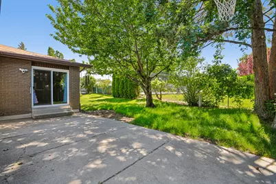 5062 S Morning Dew Dr, Murray, UT 84123 - Photo 30