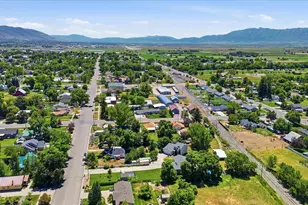 239 N 300 W, Smithfield, UT 84335 - Photo 28