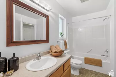 239 N 300 W, Smithfield, UT 84335 - Photo 14