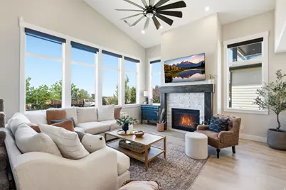 4762 S 1575 E, Ogden, UT 84403 - Photo 4