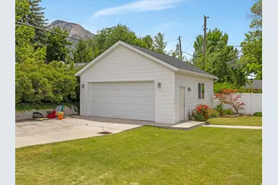 4071 S 2700 E, Holladay, UT 84124 - Photo 32