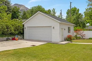4071 S 2700 E, Holladay, UT 84124 - Photo 32