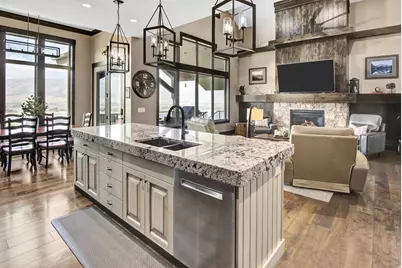 6226 E Hawks Ln, Huntsville, UT 84317 - Photo 4