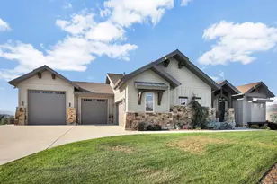 6226 E Hawks Ln, Huntsville, UT 84317 - Photo 2